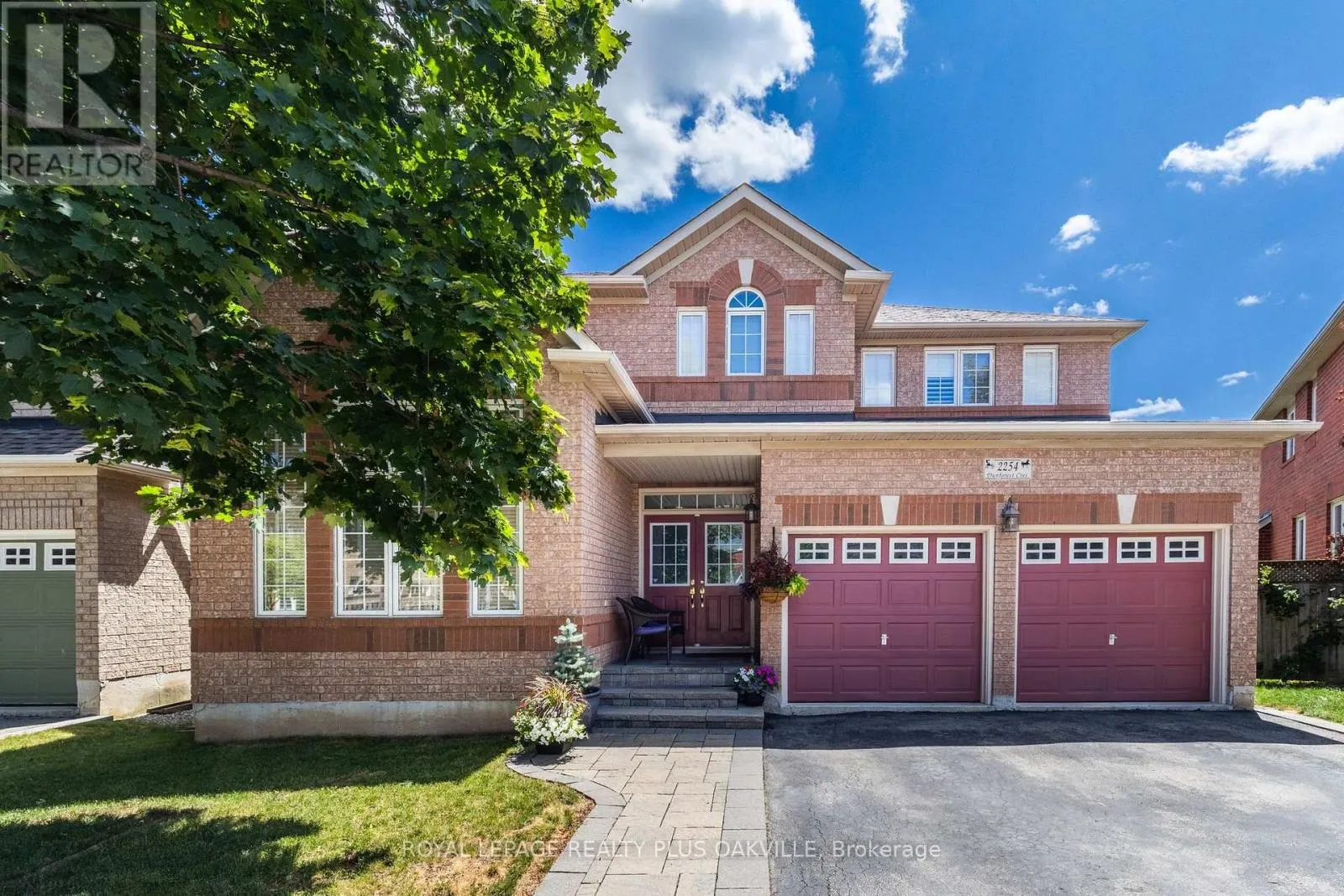 2254 DUNFOREST CRESCENT