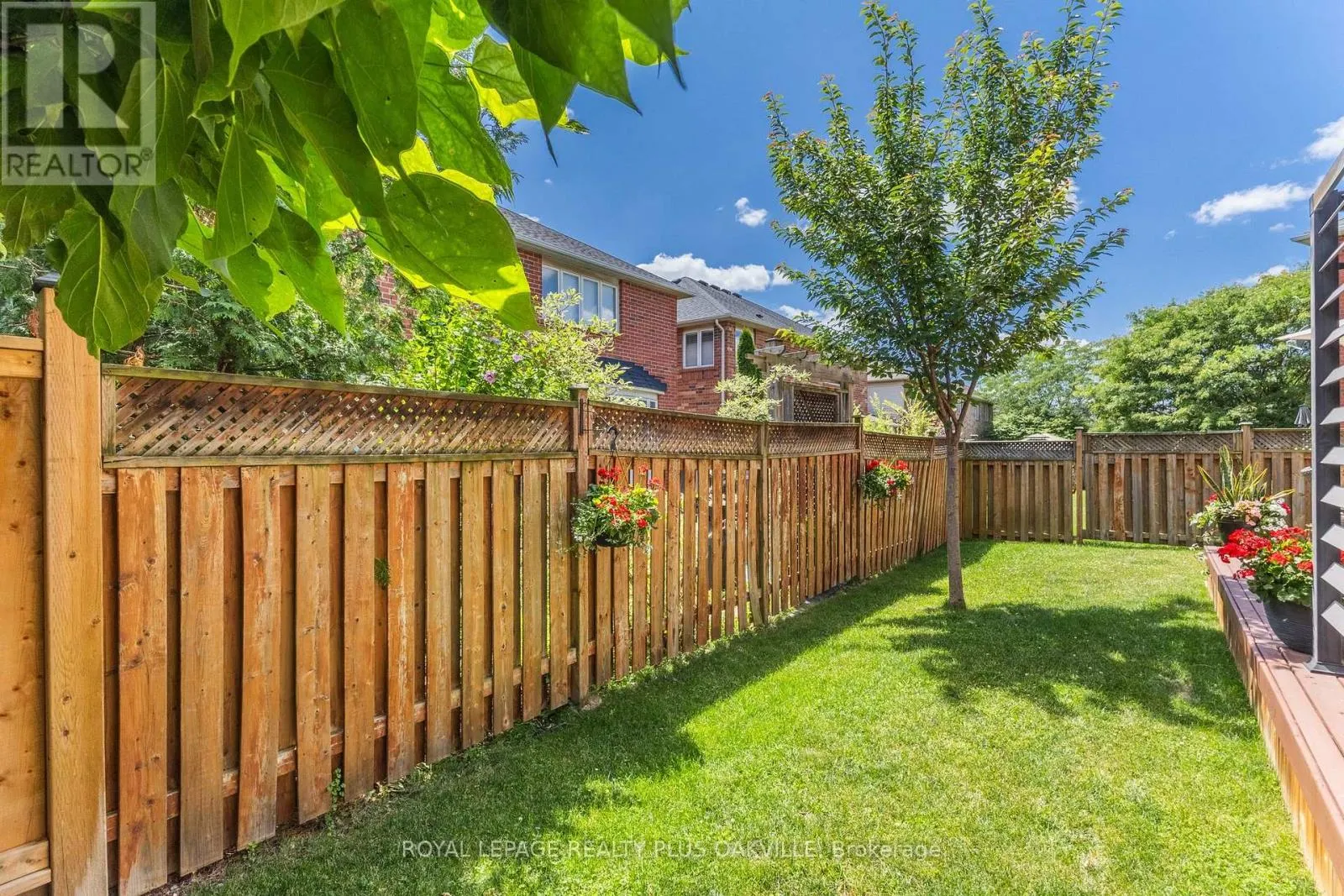 2254 DUNFOREST CRESCENT