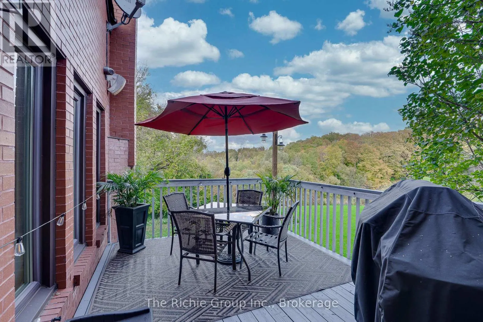 21 BARTLEY DRIVE