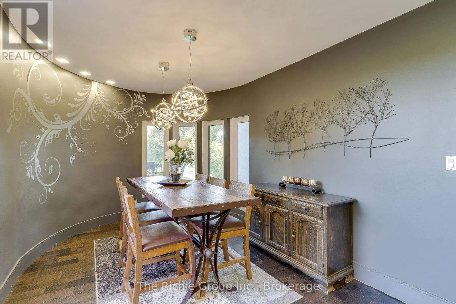 21 BARTLEY DRIVE
