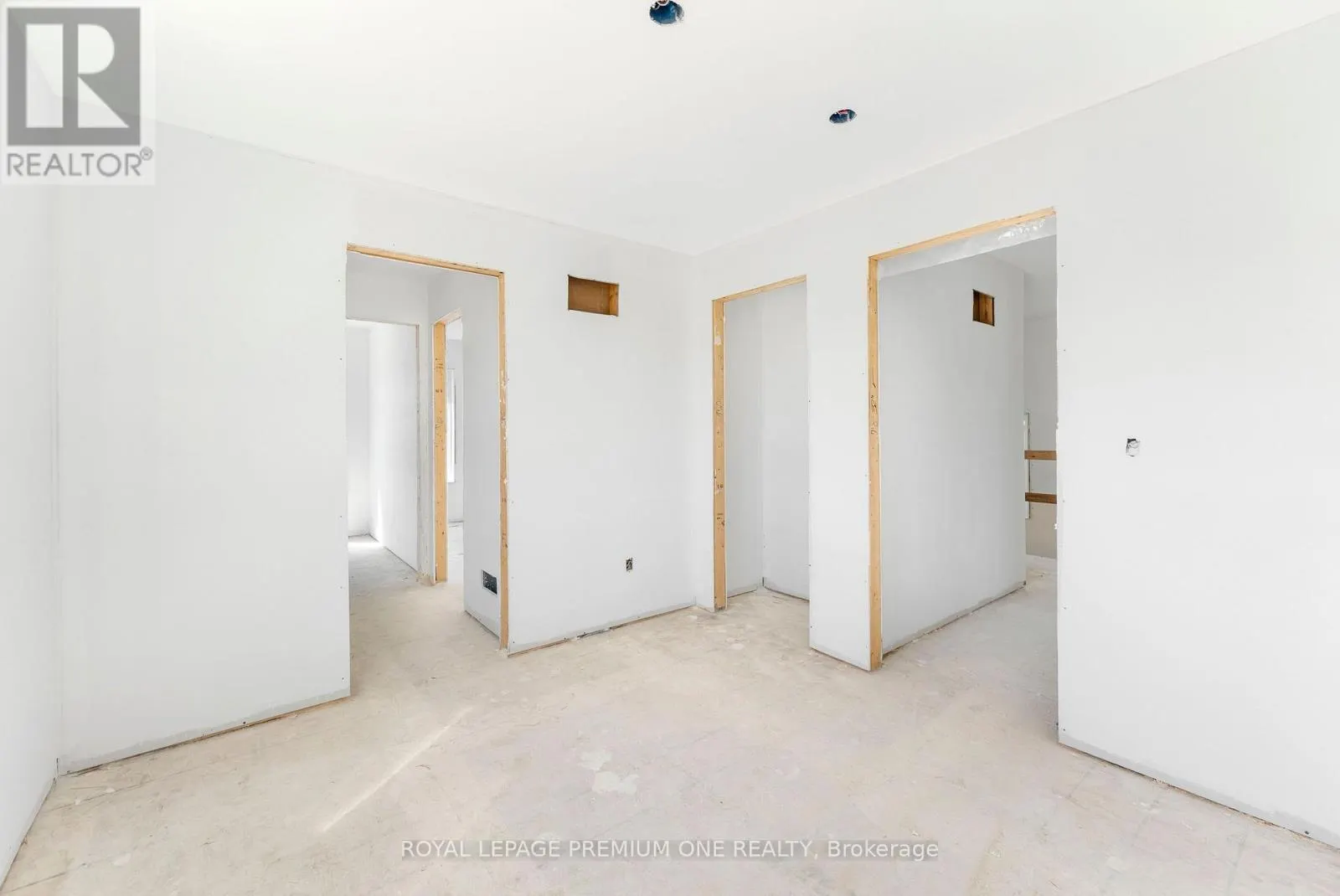 8 JACK KENNY COURT