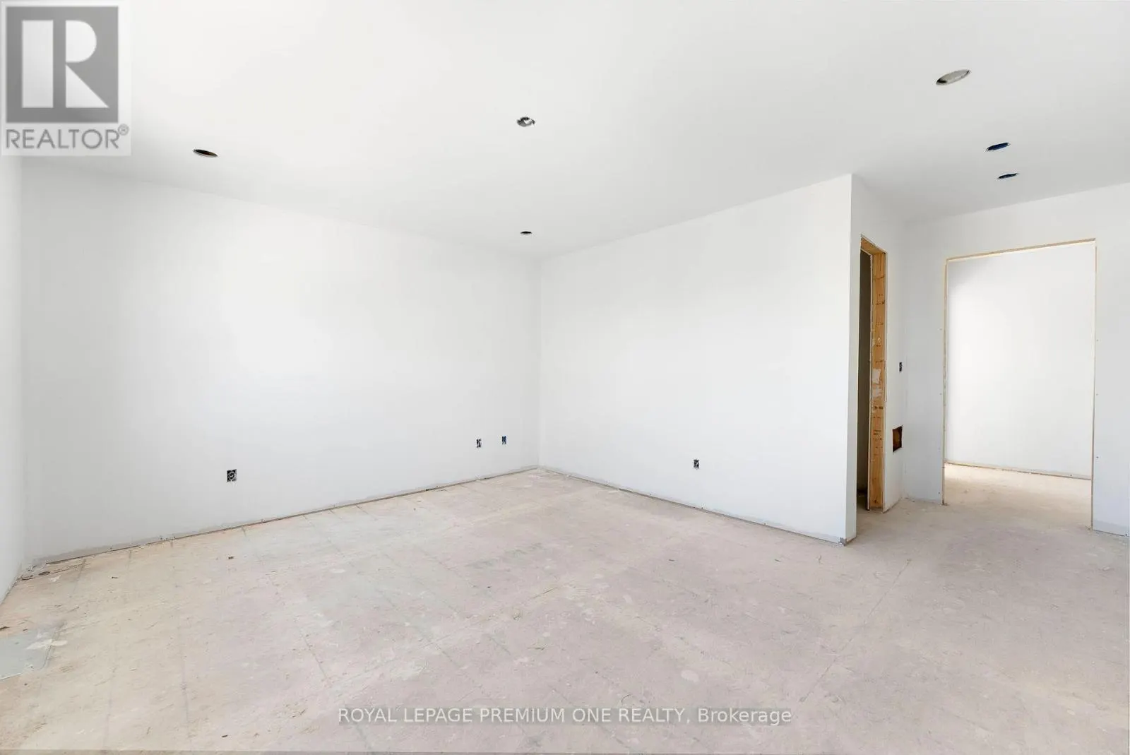 8 JACK KENNY COURT