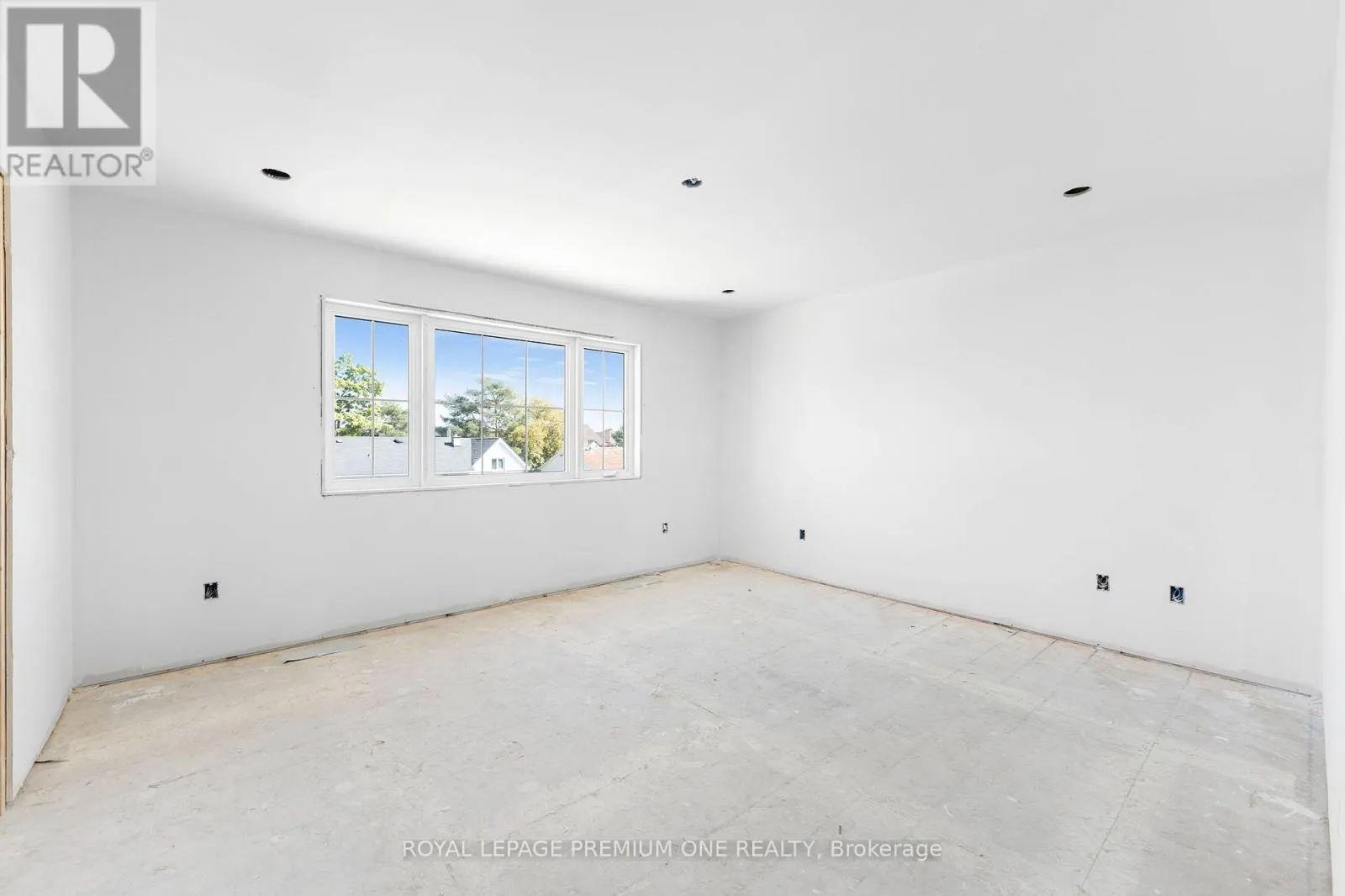 8 JACK KENNY COURT