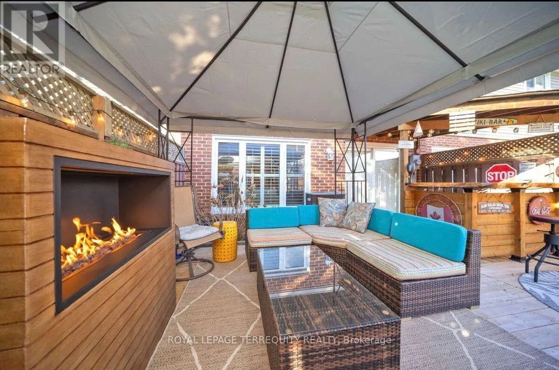 72 CARISBROOKE COURT