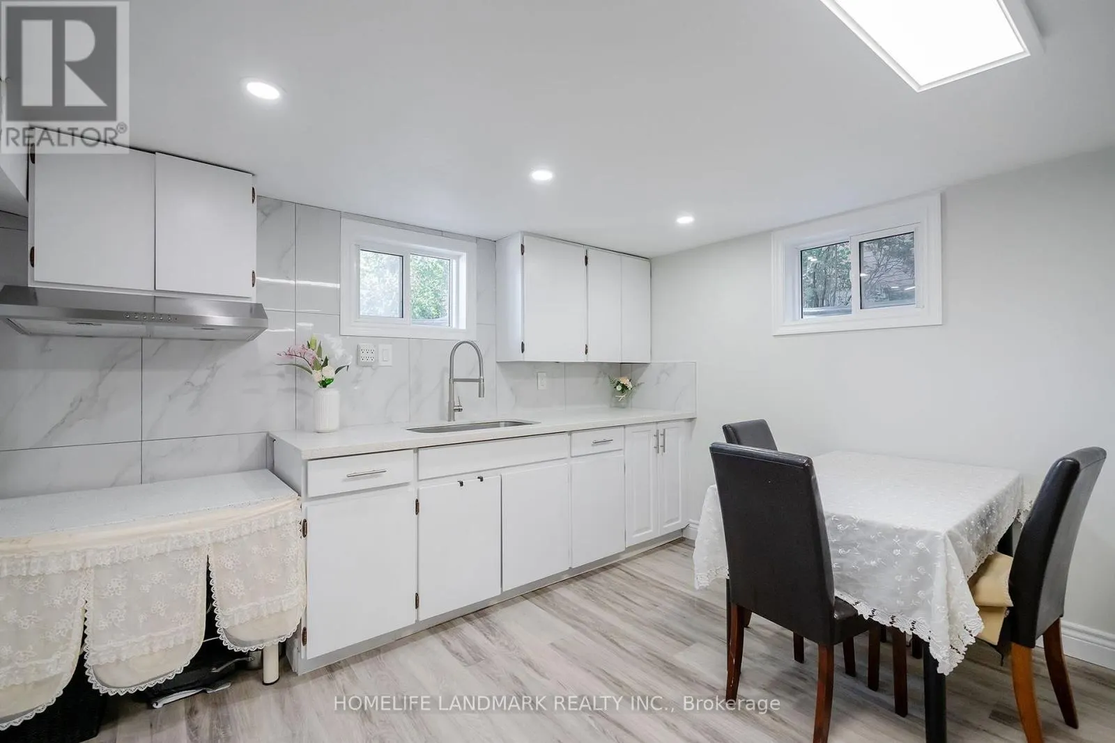 236 SOUTHVIEW ROAD