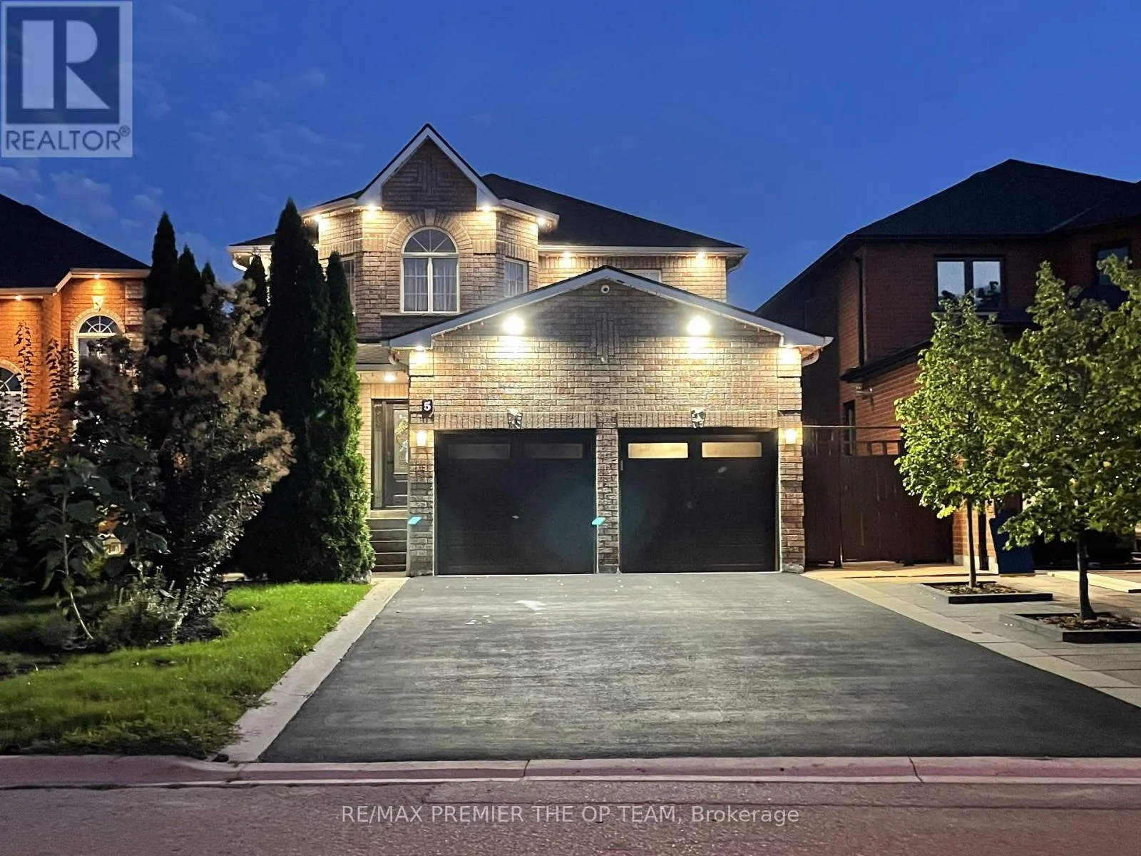 5 SOUTHBURY MANOR DRIVE