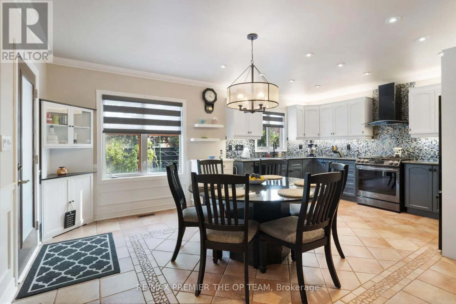 5 SOUTHBURY MANOR DRIVE