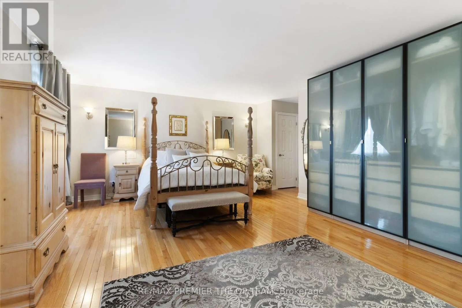 5 SOUTHBURY MANOR DRIVE