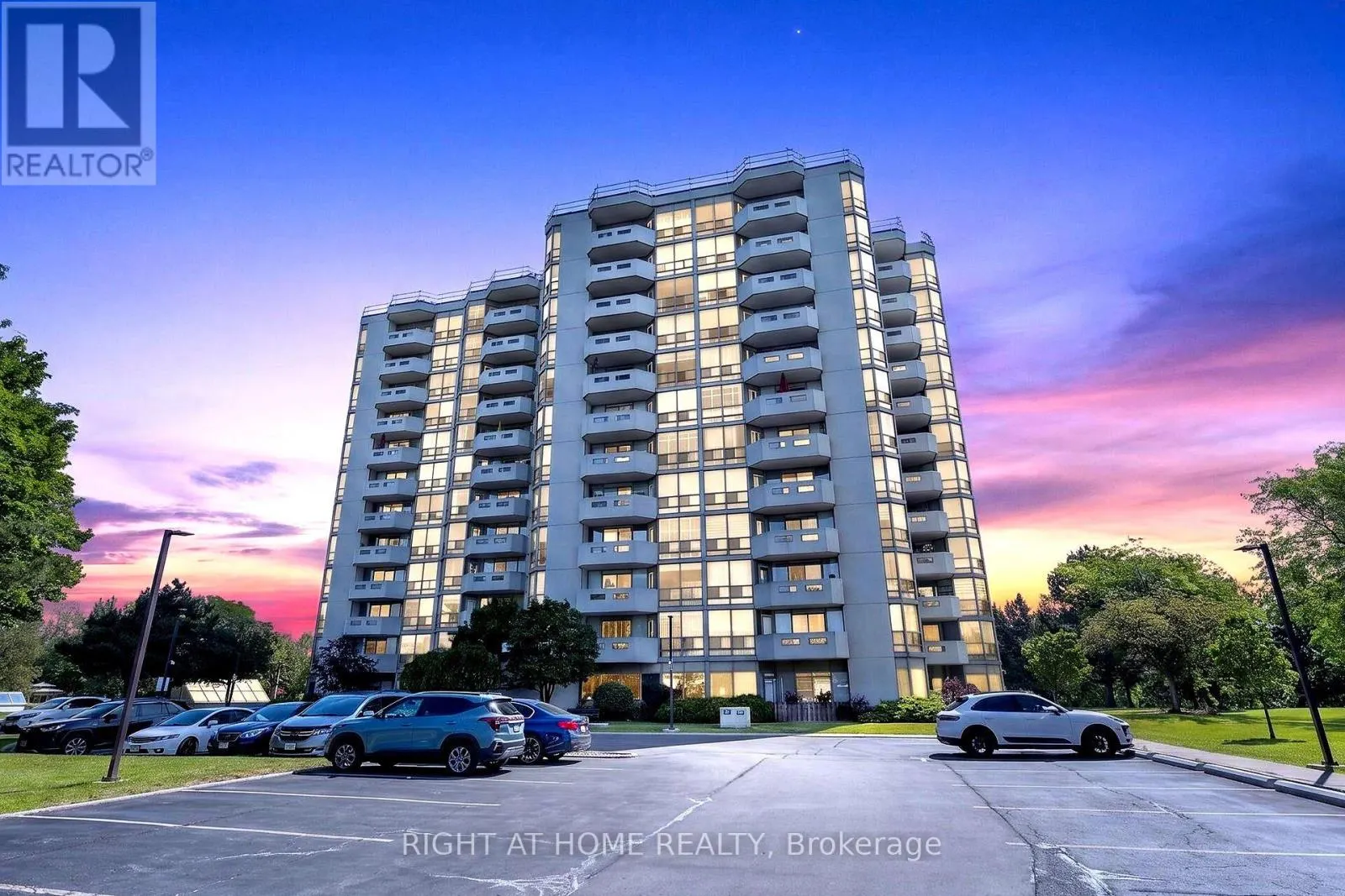 306 - 5080 PINEDALE AVENUE