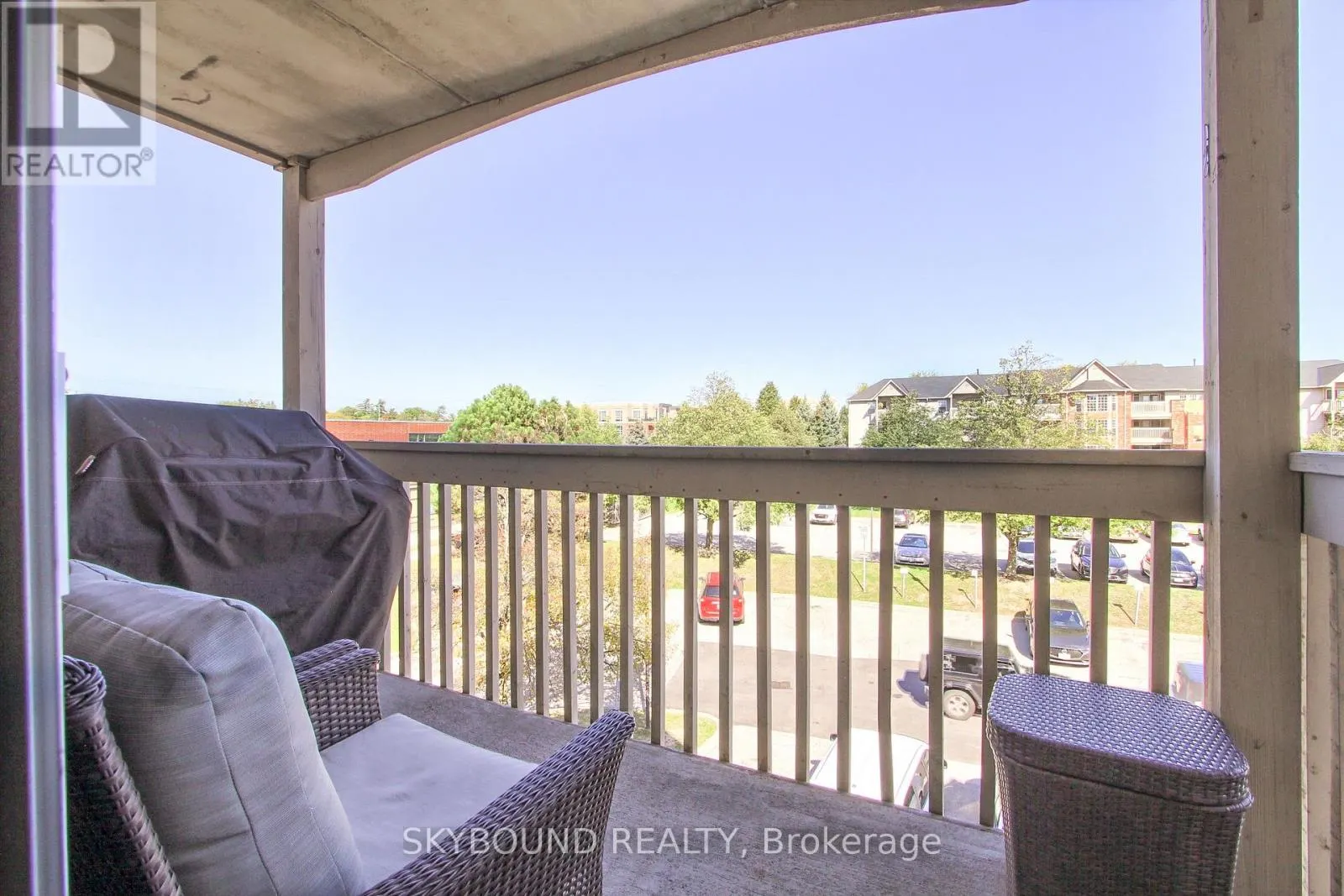 302 - 4003 KILMER DRIVE