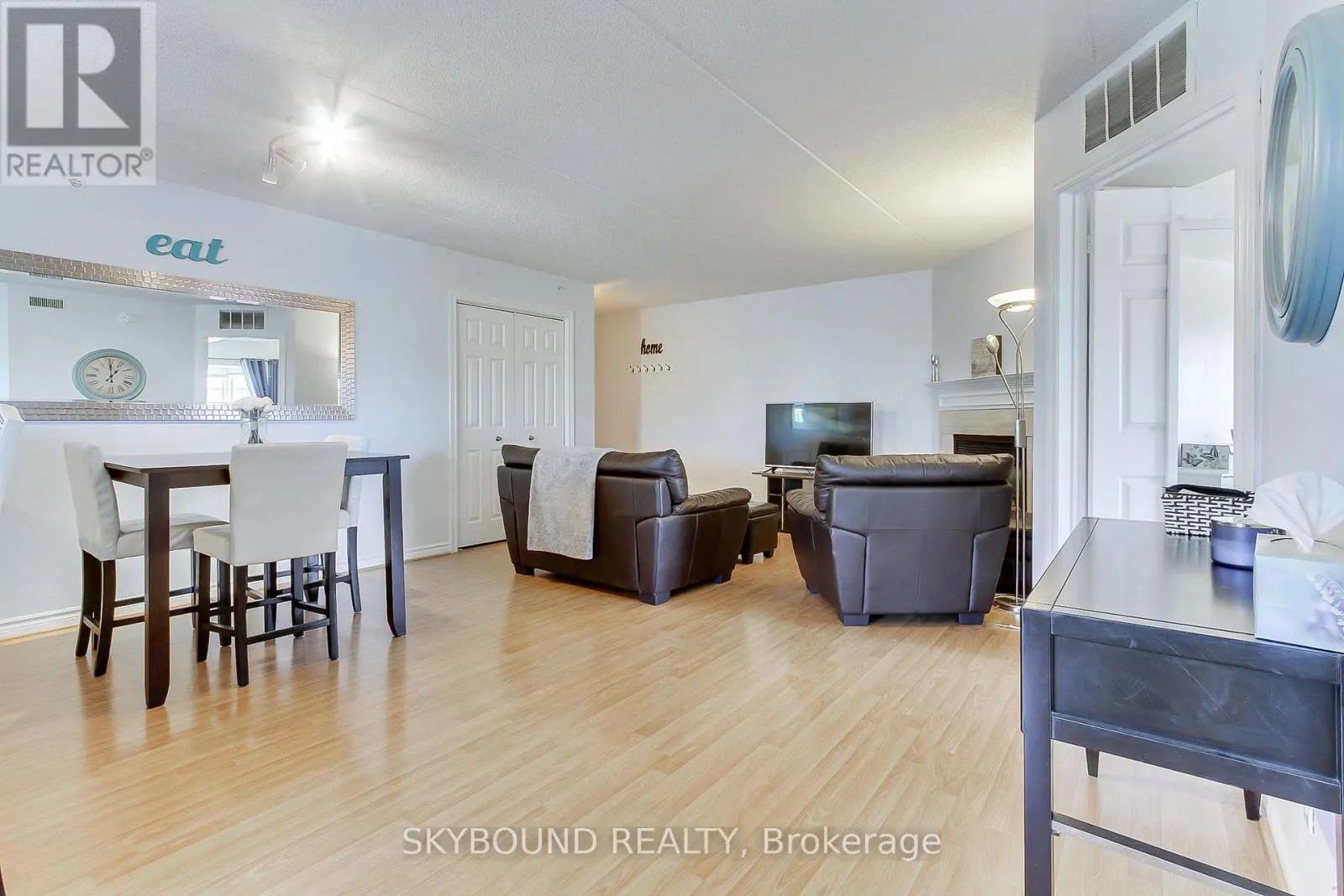 302 - 4003 KILMER DRIVE