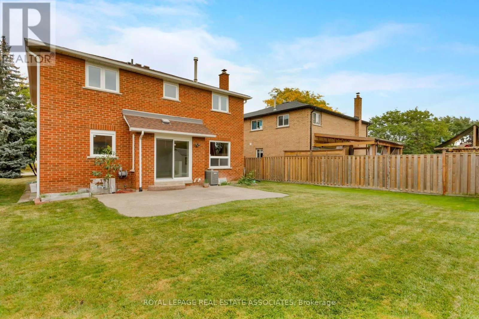 1410 WAKEHURST CRESCENT