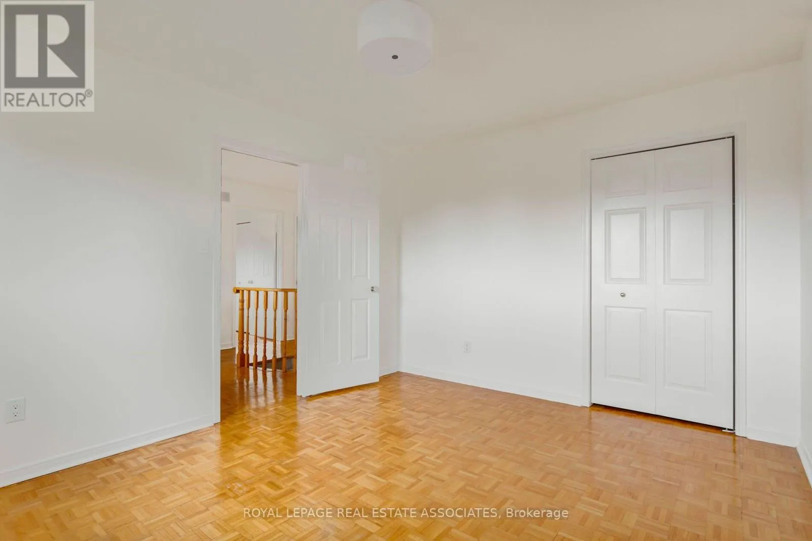1410 WAKEHURST CRESCENT