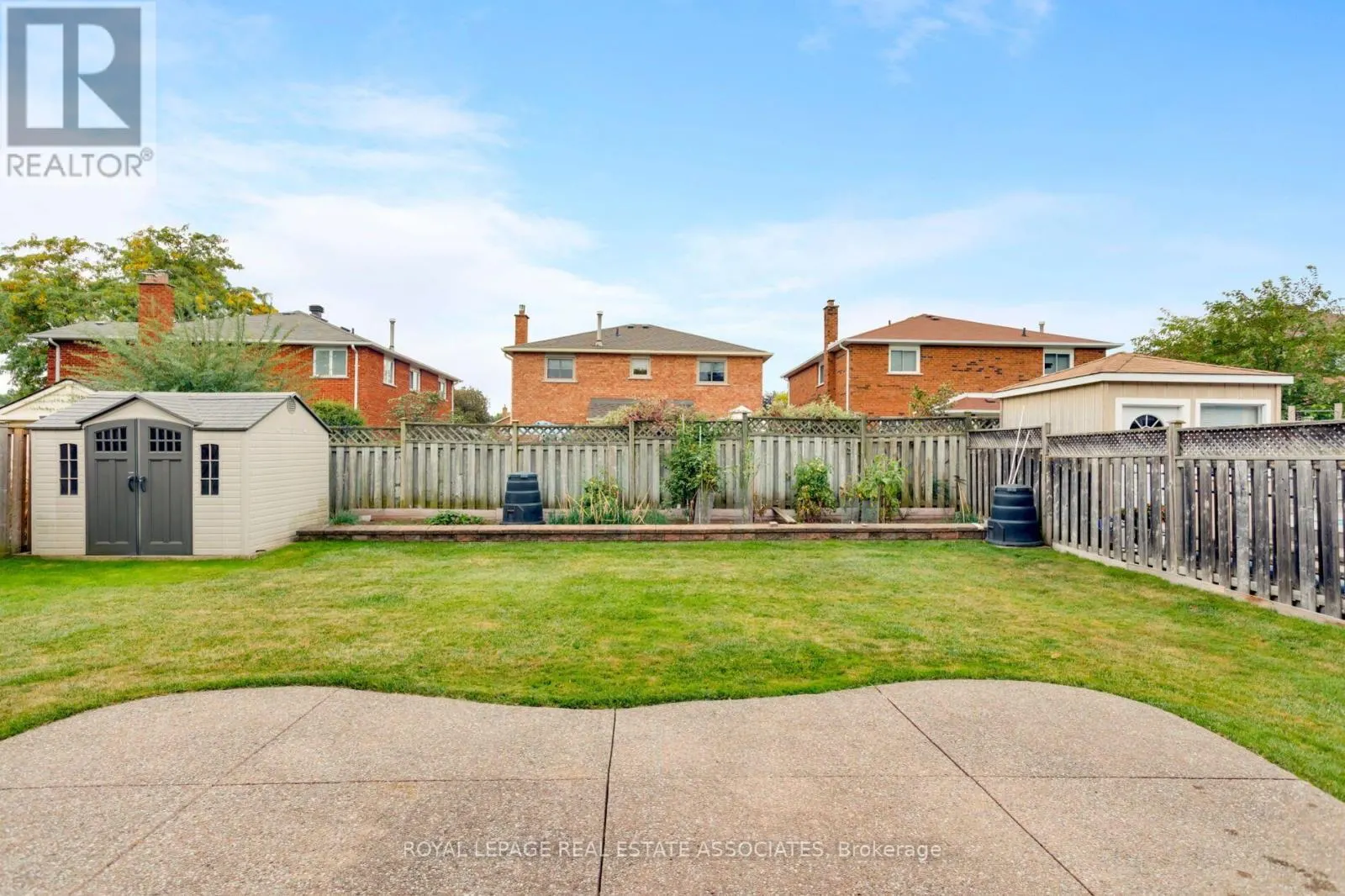 1410 WAKEHURST CRESCENT