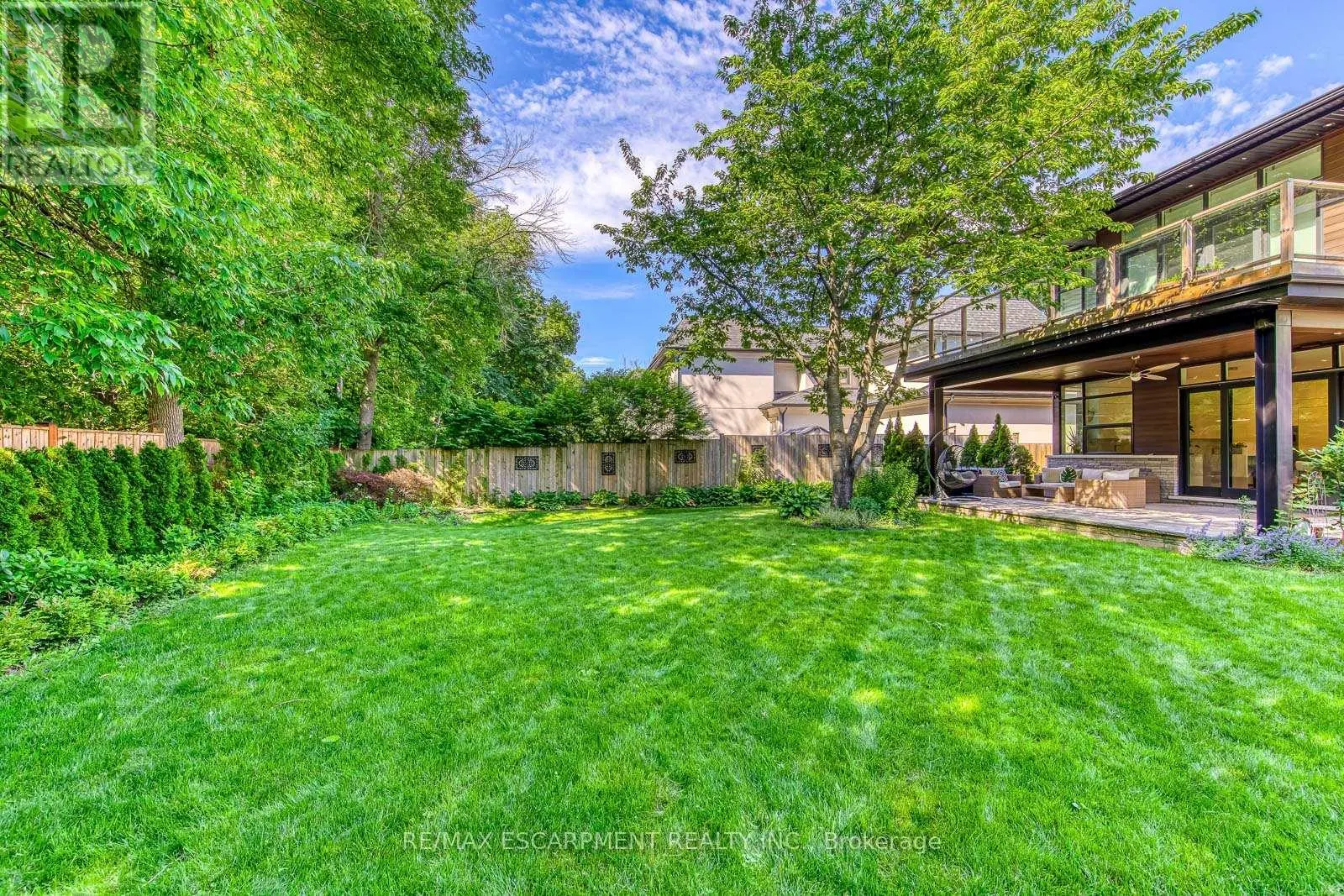 2104 DEVON ROAD