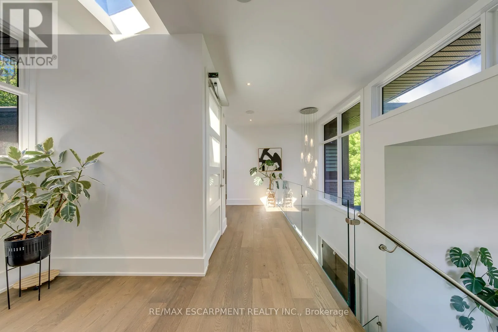 2104 DEVON ROAD