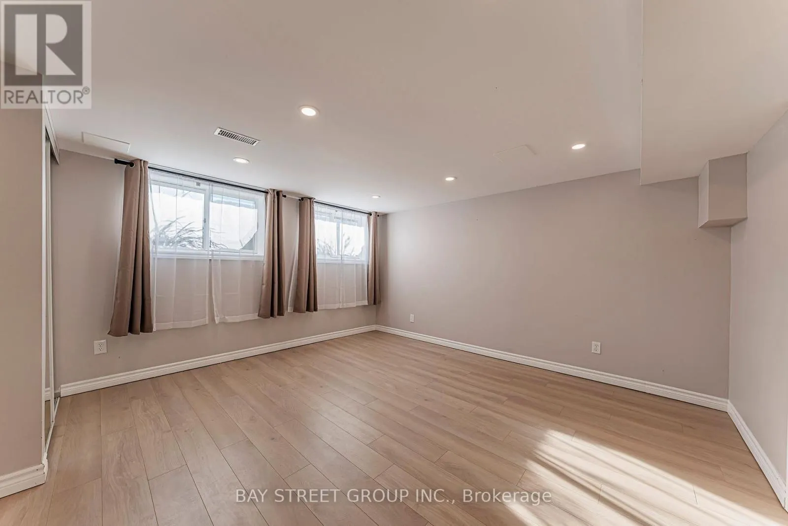 1111 KENT AVENUE
