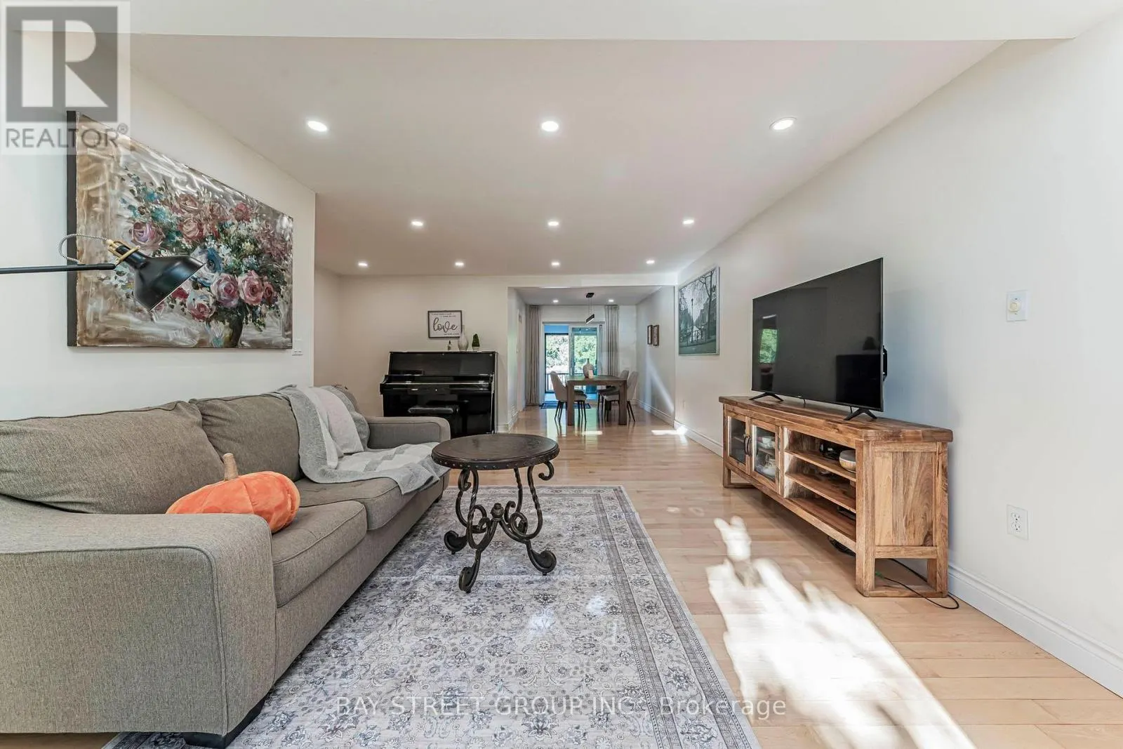 1111 KENT AVENUE