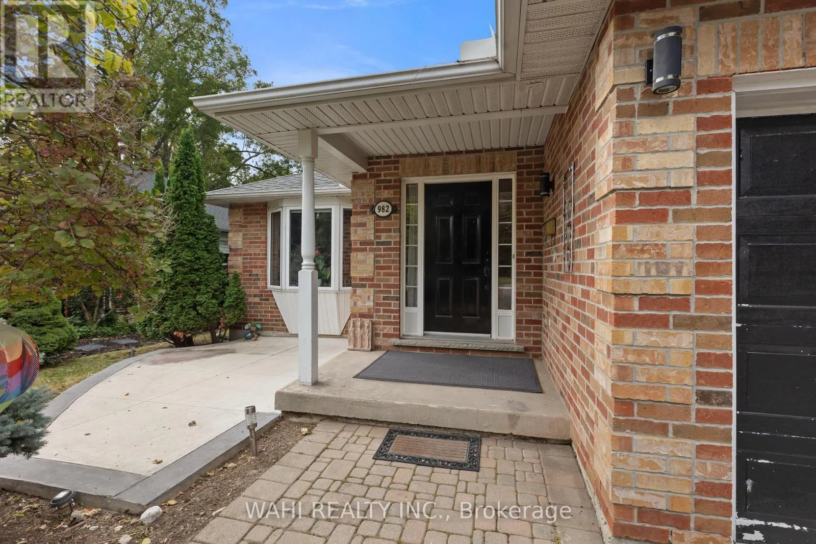 982 GLEN VIEW AVENUE
