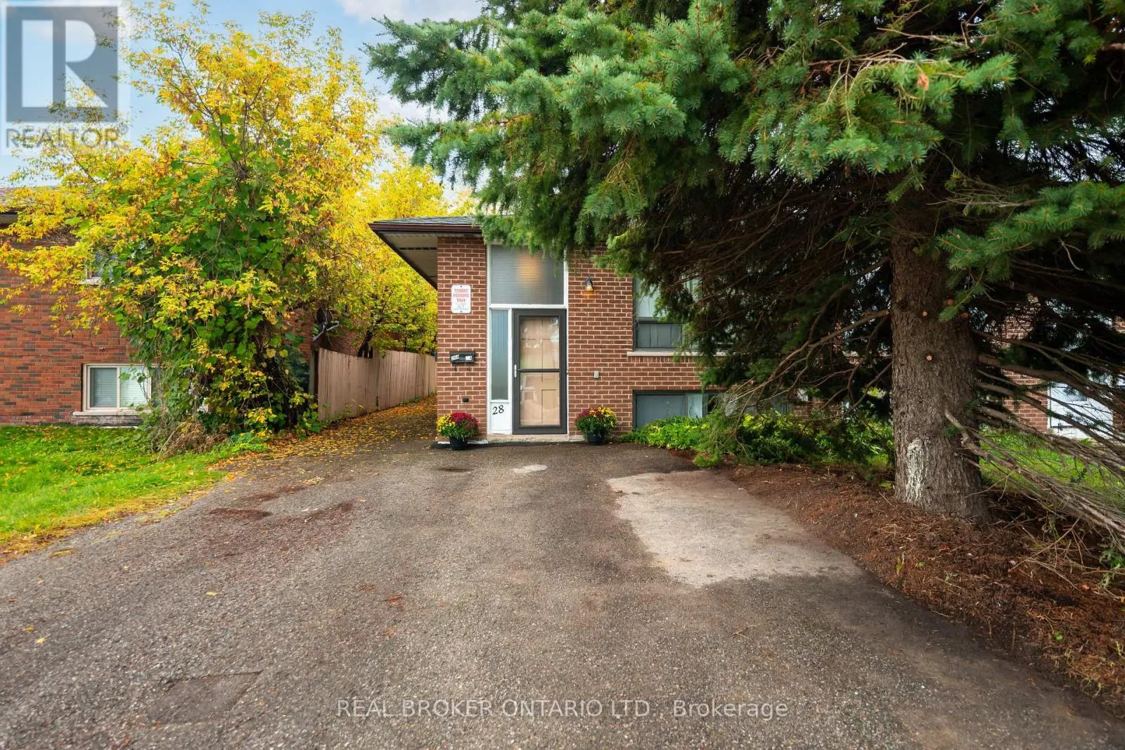 28 HILLSIDE DRIVE