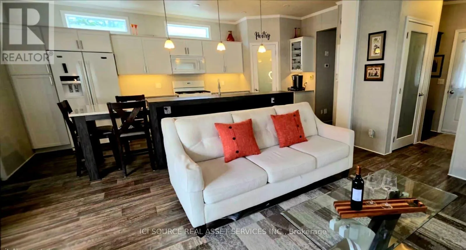 7 WILLOW - 4449 MILBUROUGH LINE
