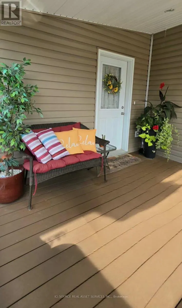 7 WILLOW - 4449 MILBUROUGH LINE