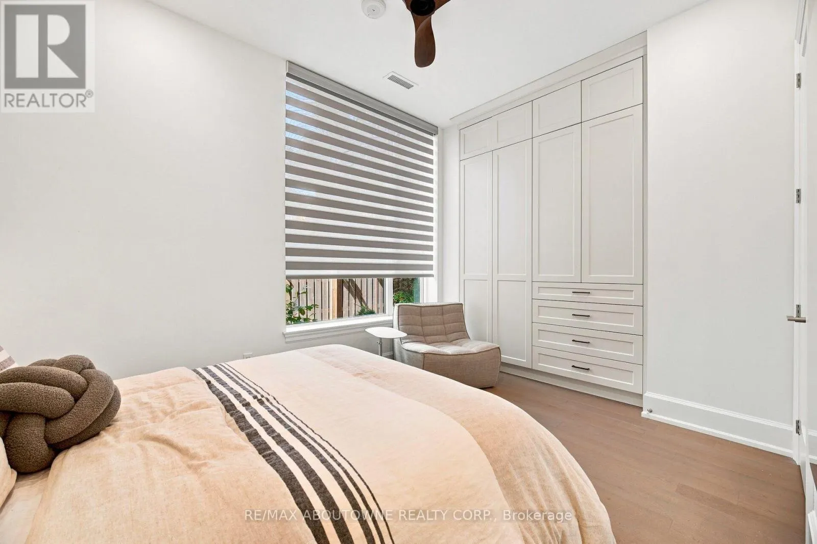 106 - 1441 ELGIN STREET