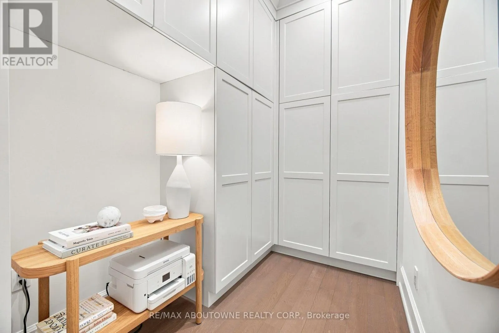 106 - 1441 ELGIN STREET
