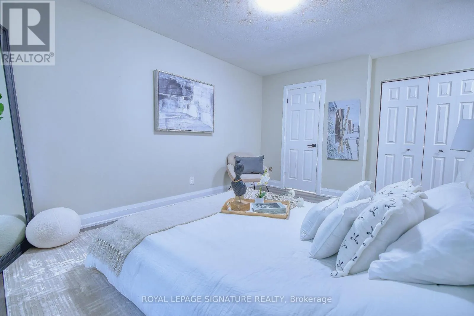 1414 HARMSWORTH SQUARE