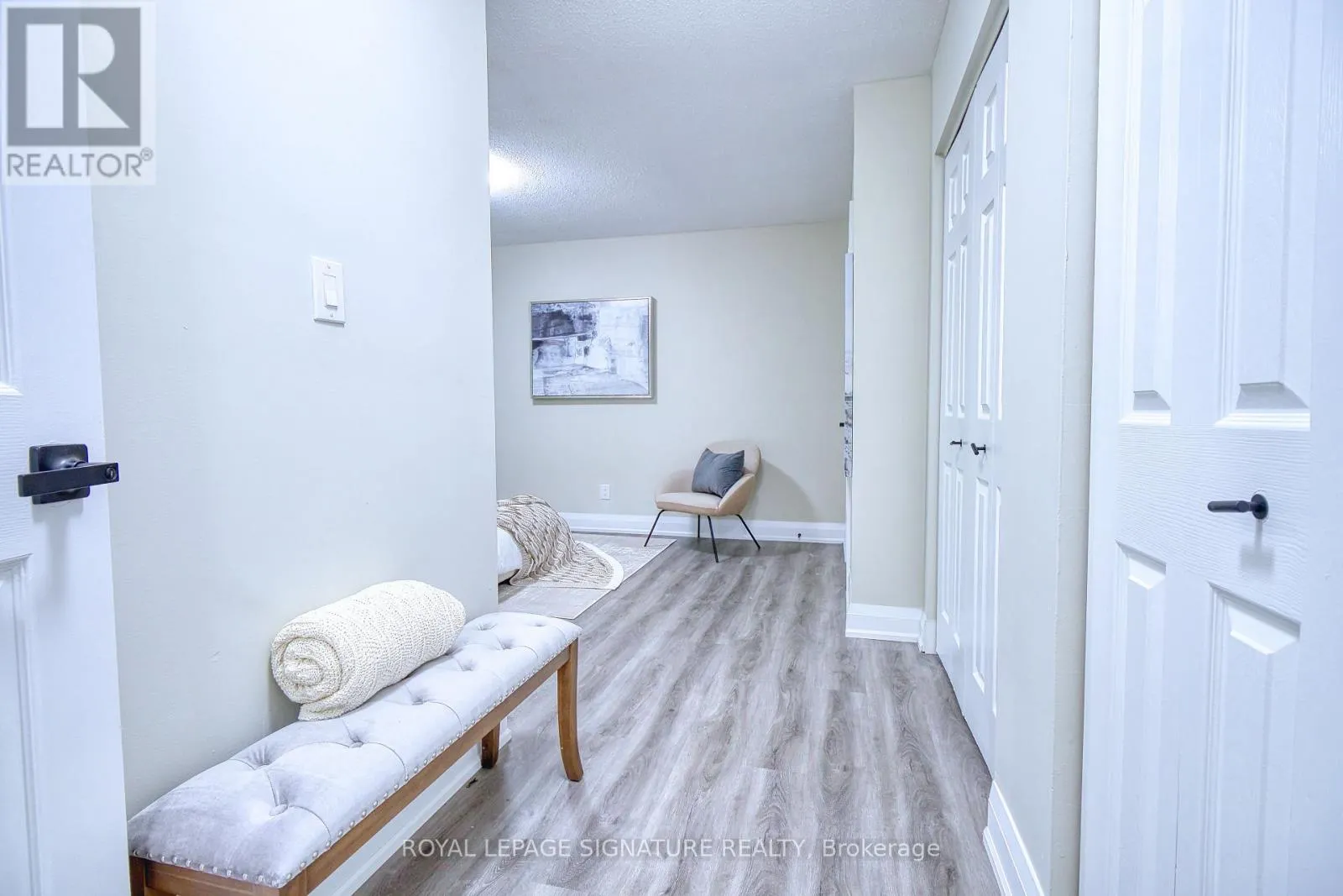 1414 HARMSWORTH SQUARE