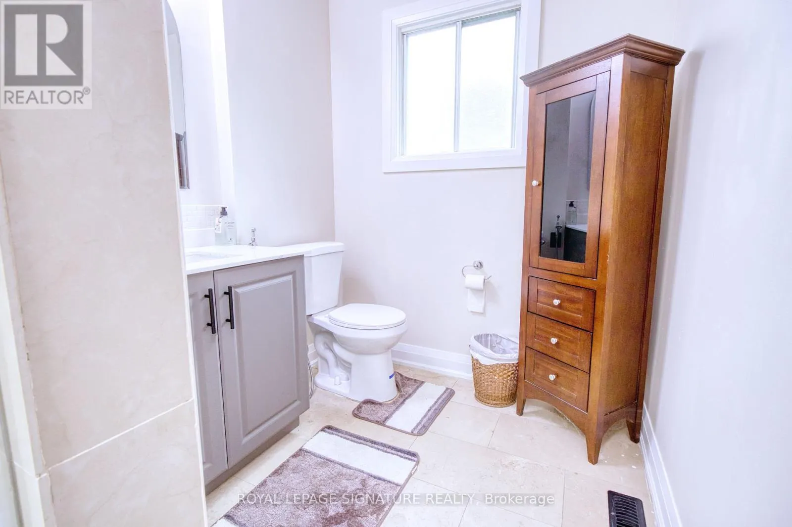 1414 HARMSWORTH SQUARE