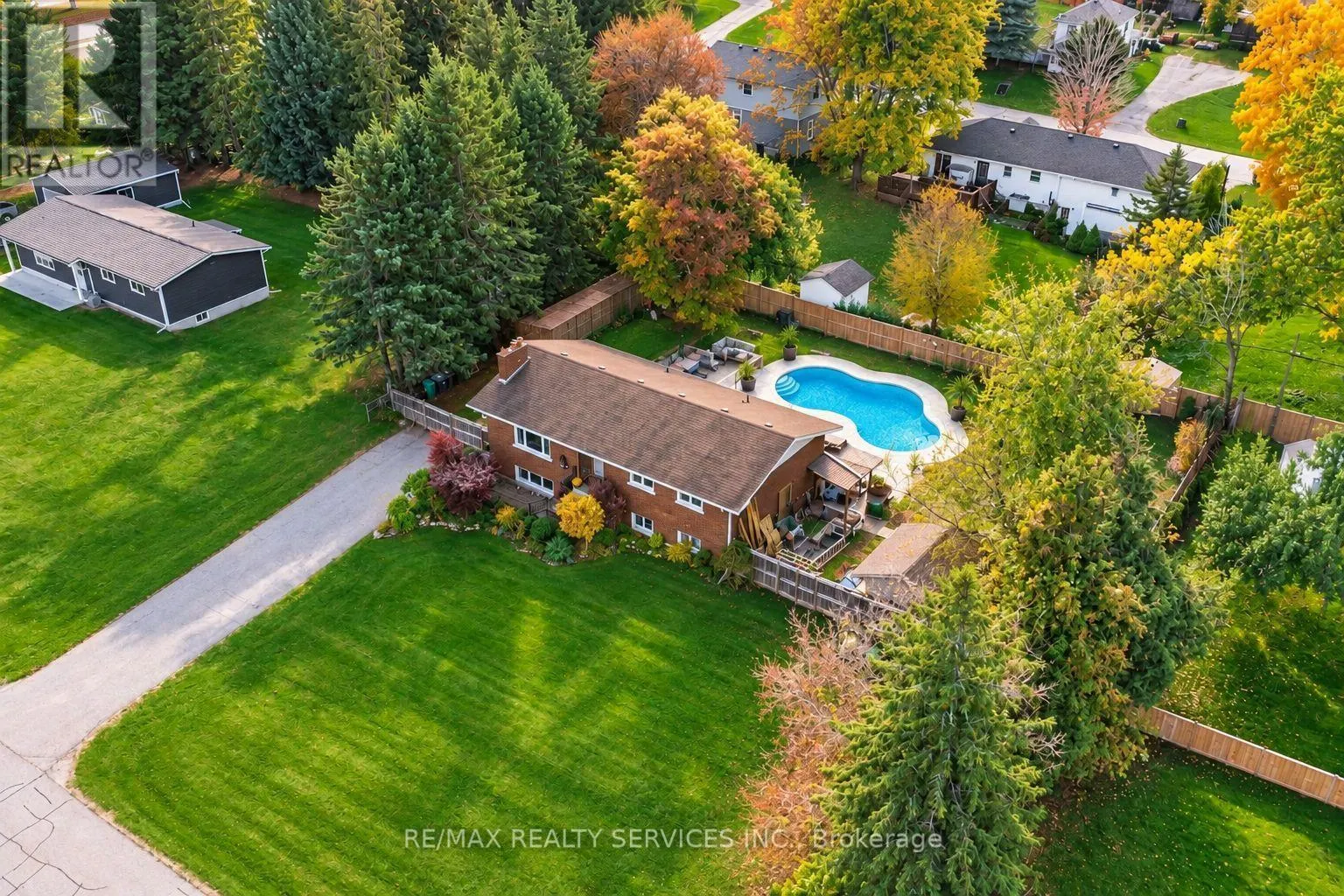 32 CALEDON STREET