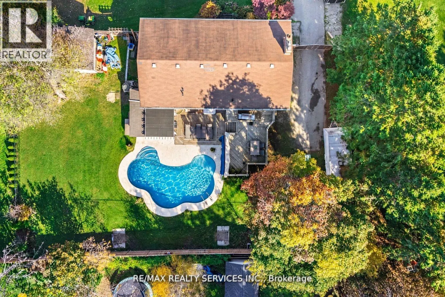32 CALEDON STREET