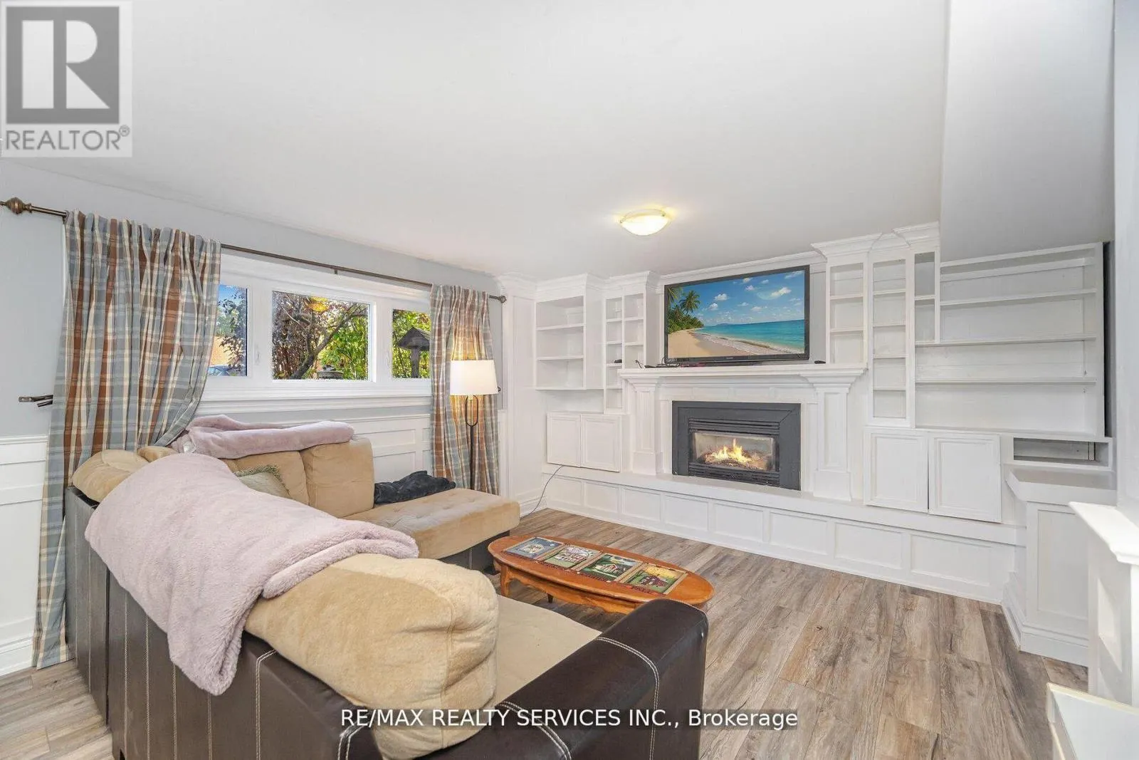 32 CALEDON STREET