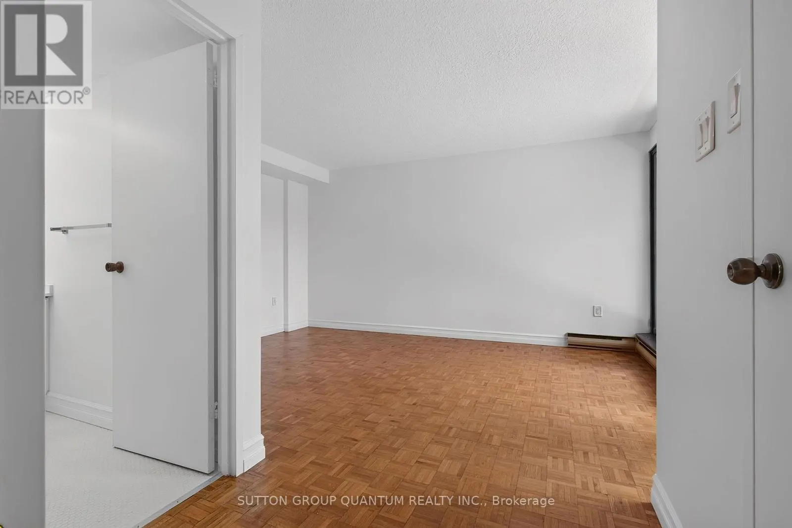 504 - 965 INVERHOUSE DRIVE