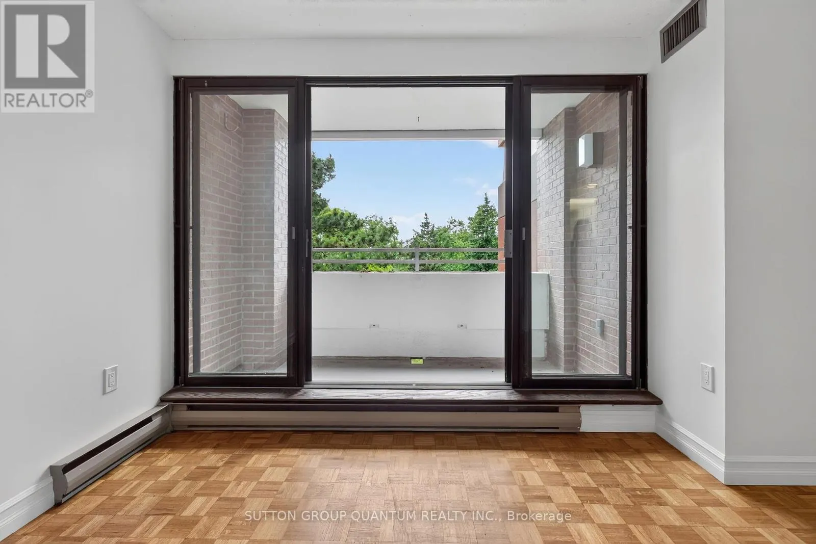 504 - 965 INVERHOUSE DRIVE
