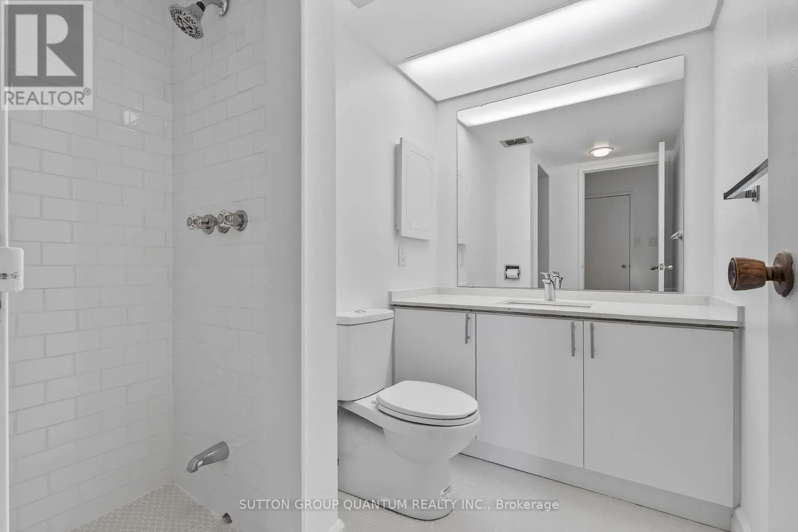 504 - 965 INVERHOUSE DRIVE