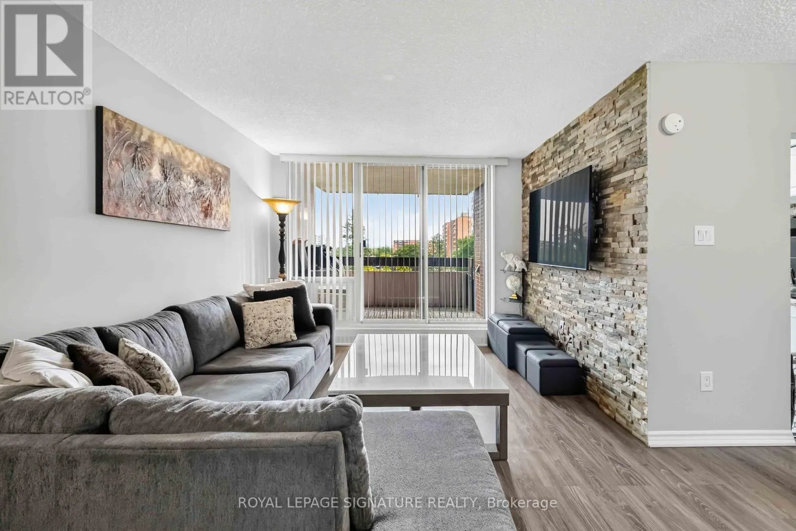 512 - 1615 BLOOR STREET