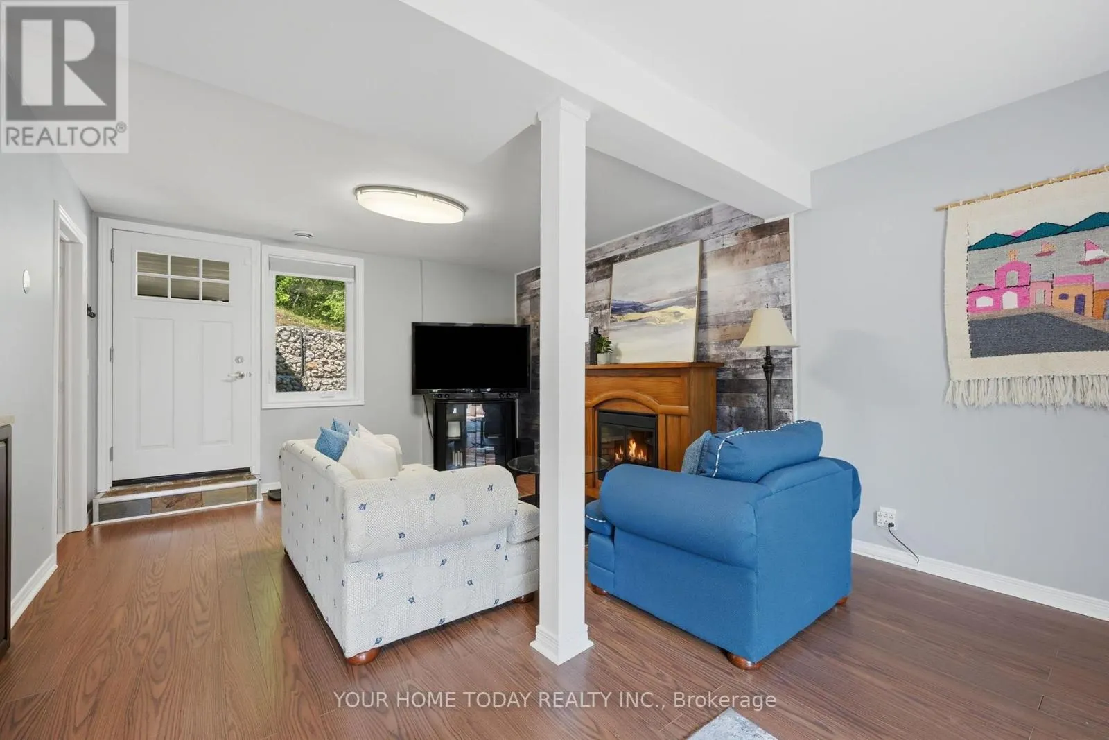 15585 CLAYHILL ROAD