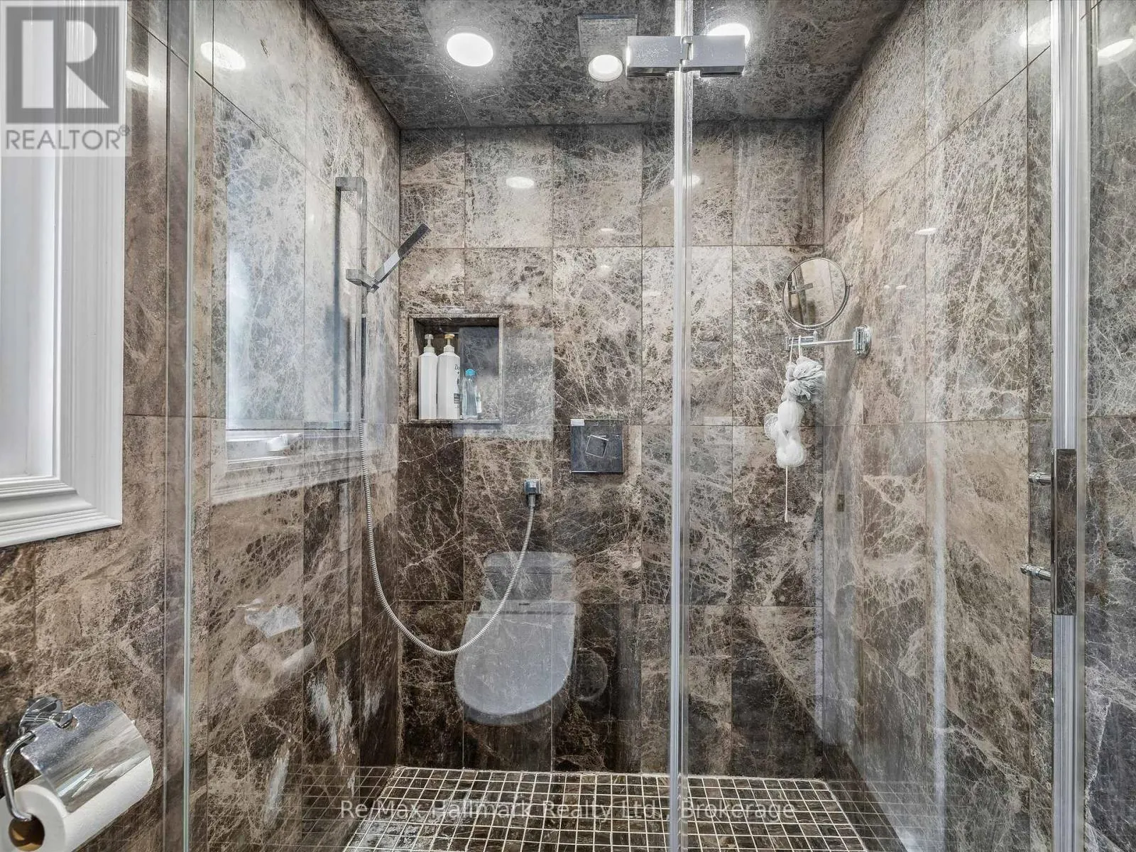 2194 CONSTANCE DRIVE