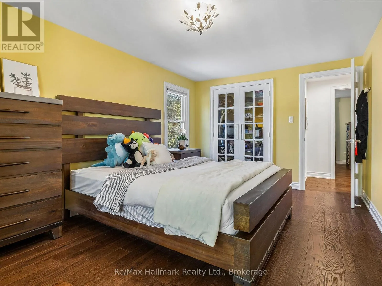 2194 CONSTANCE DRIVE