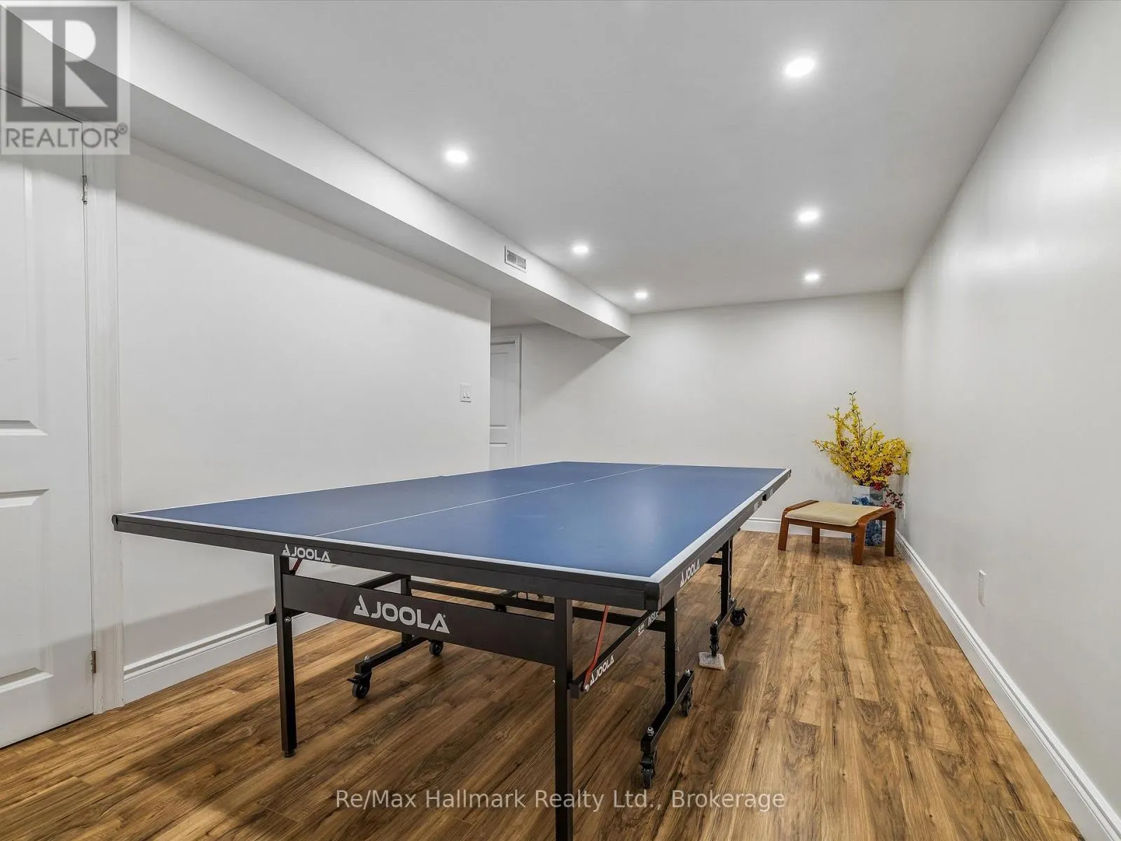 2194 CONSTANCE DRIVE