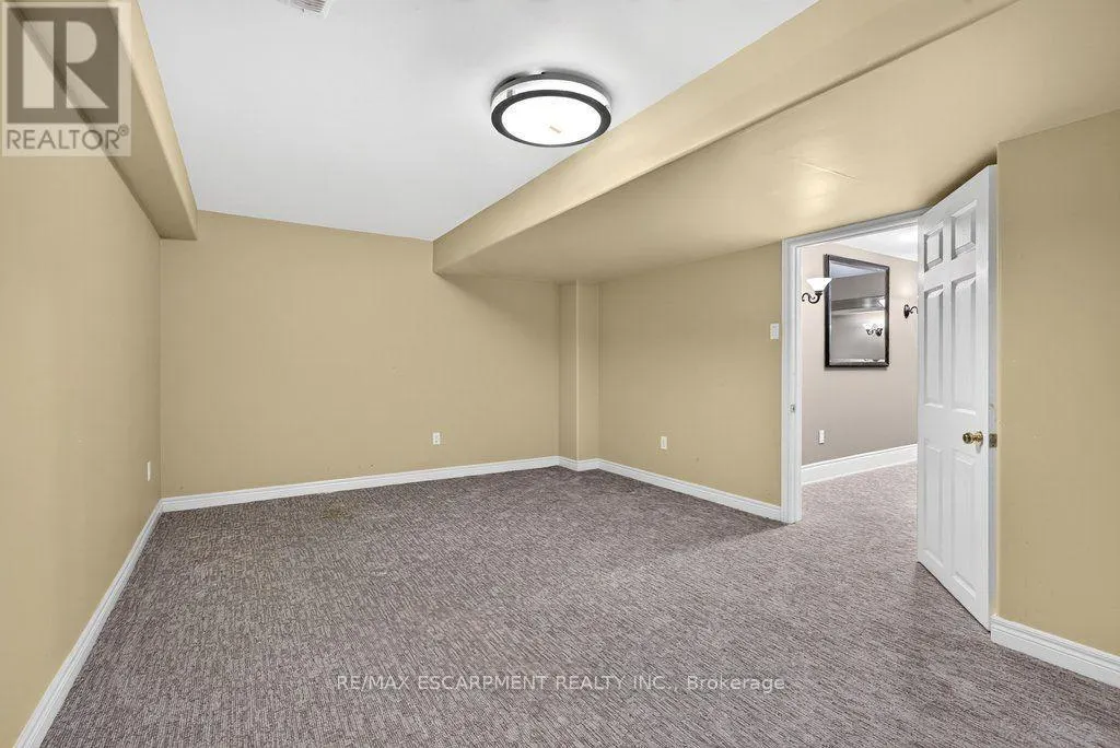 4278 CLUBVIEW DRIVE