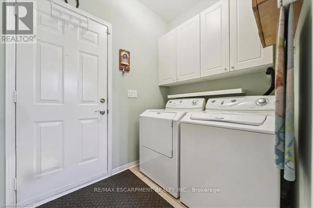 52 MISTYCREEK CRESCENT