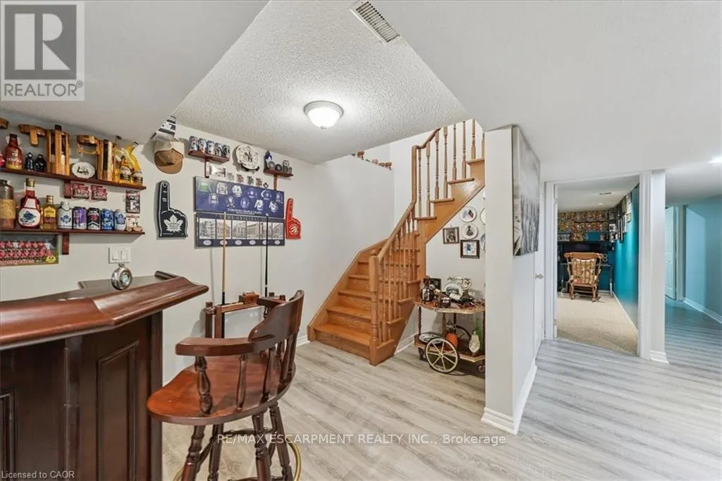 52 MISTYCREEK CRESCENT