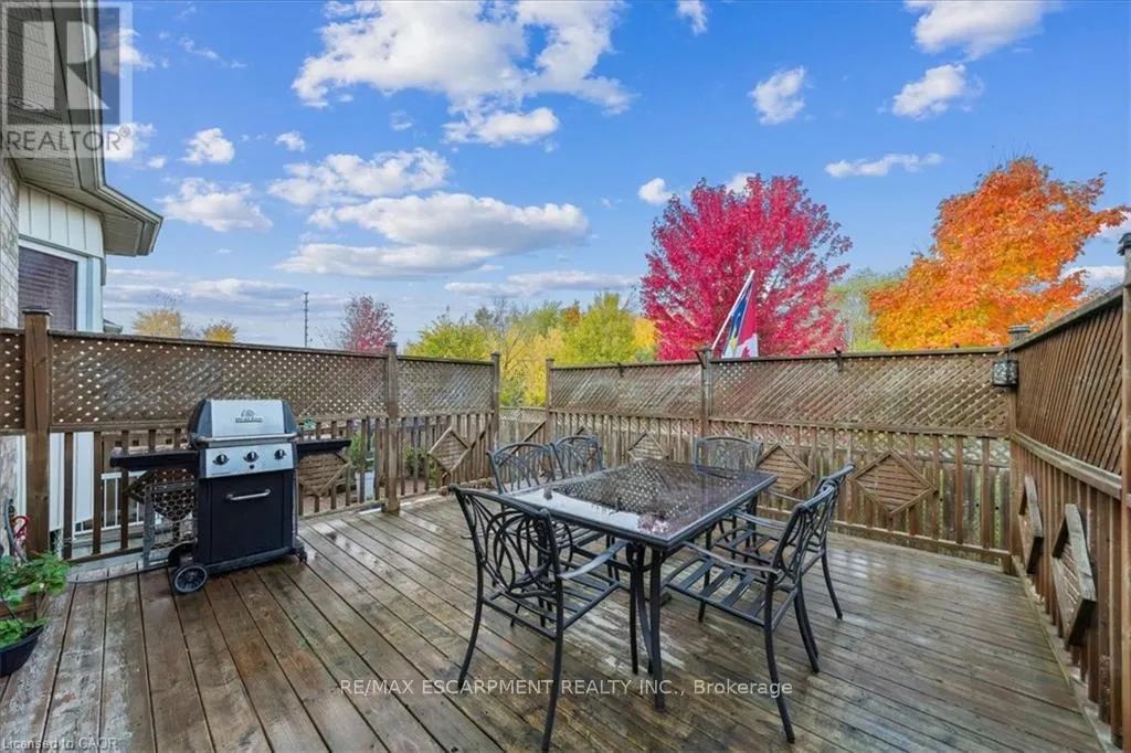 52 MISTYCREEK CRESCENT