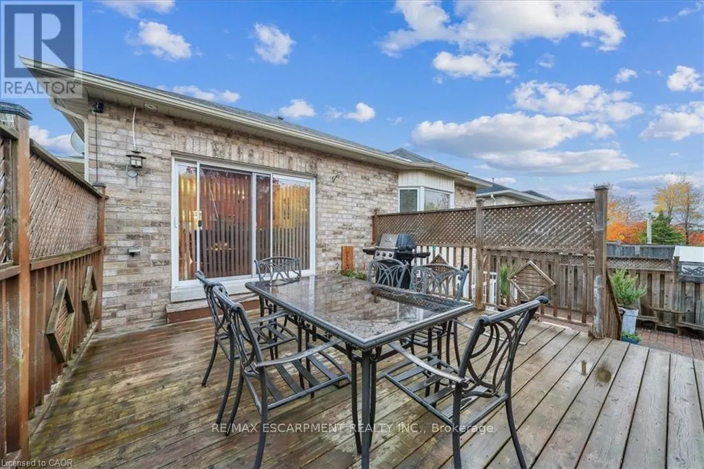 52 MISTYCREEK CRESCENT