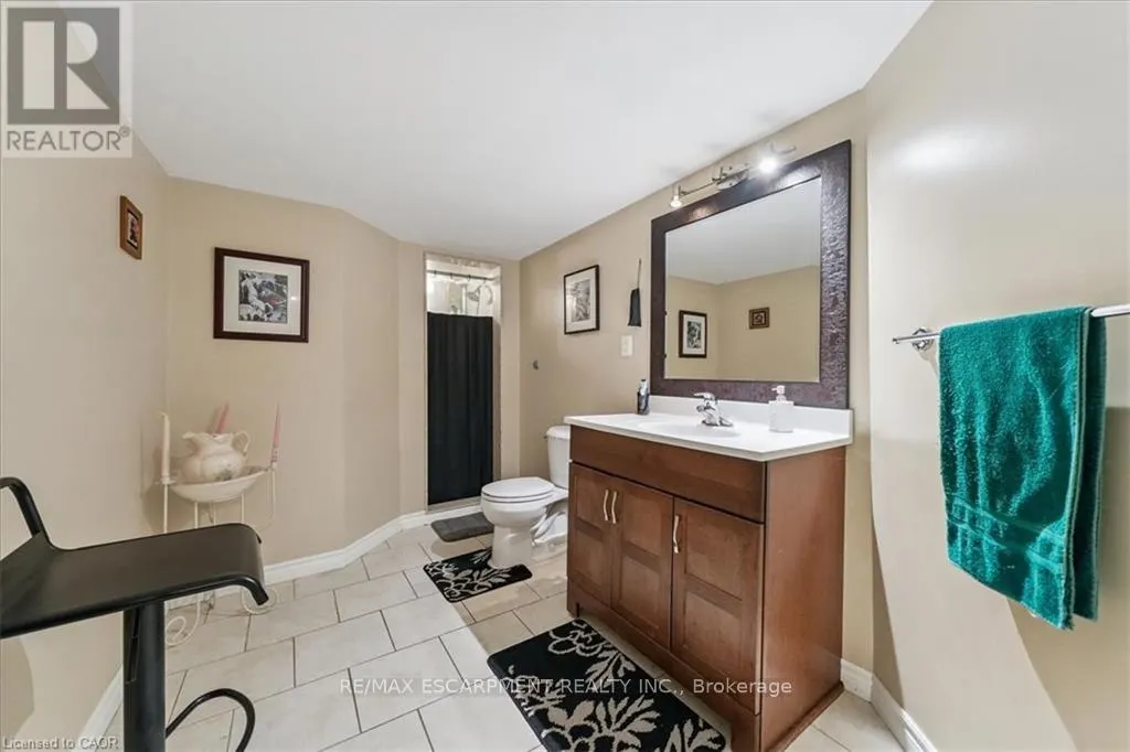 52 MISTYCREEK CRESCENT