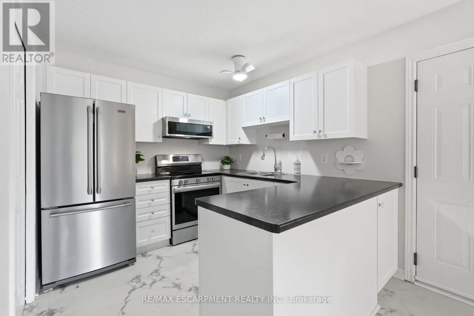 322 - 2030 CLEAVER AVENUE