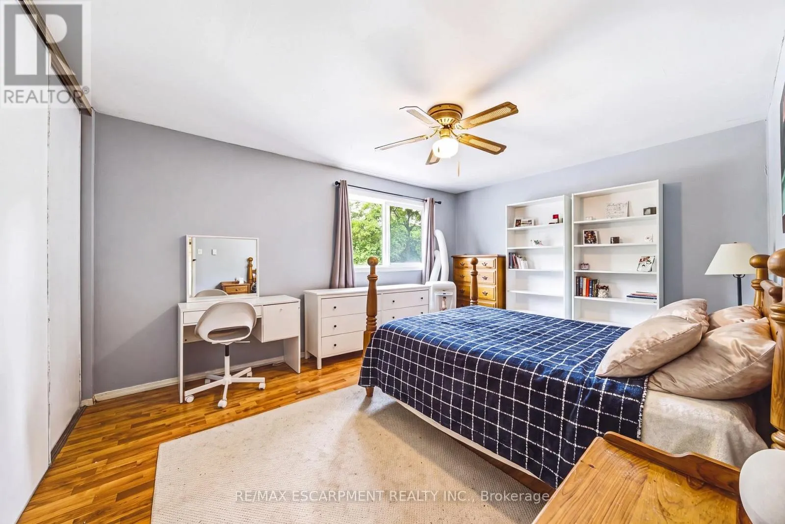 14 - 564 SHERATON ROAD